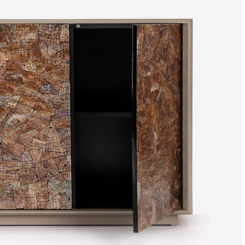 The Modern Revival of Mother-of-Pearl Lacquerware A Fusion of Tradition and Innovation