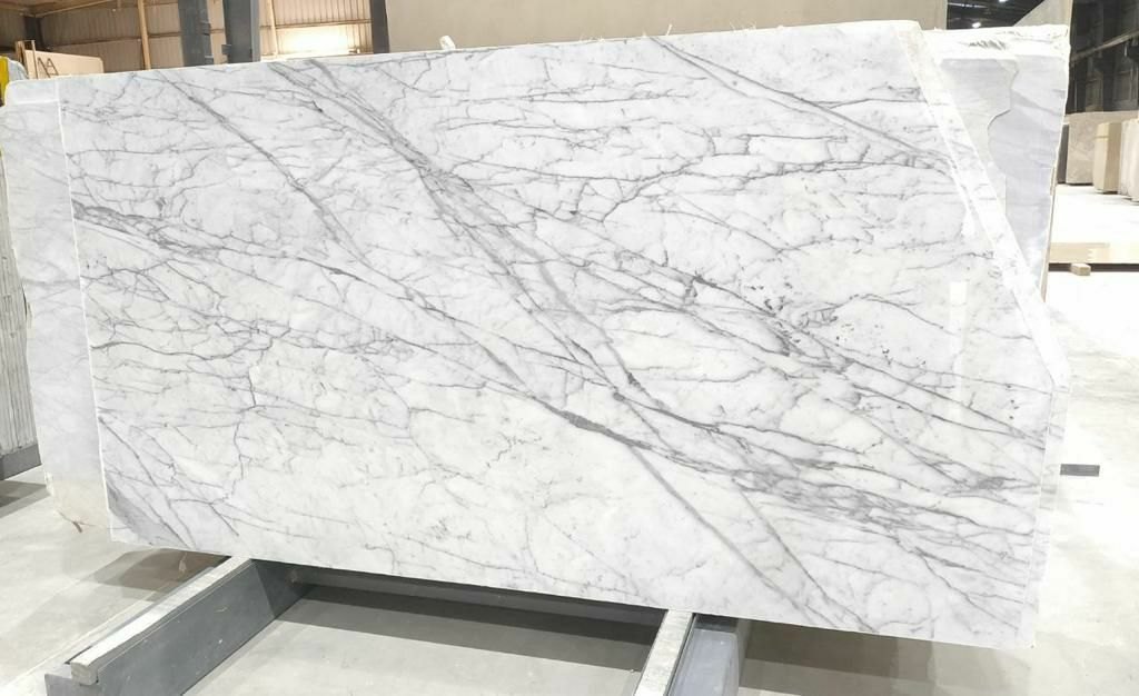 Đá Tự Nhiên Marble (Cẩm Thạch) Tổng quan về chủng  Loại, Ứng Dụng và Vẻ Đẹp Sang Trọng