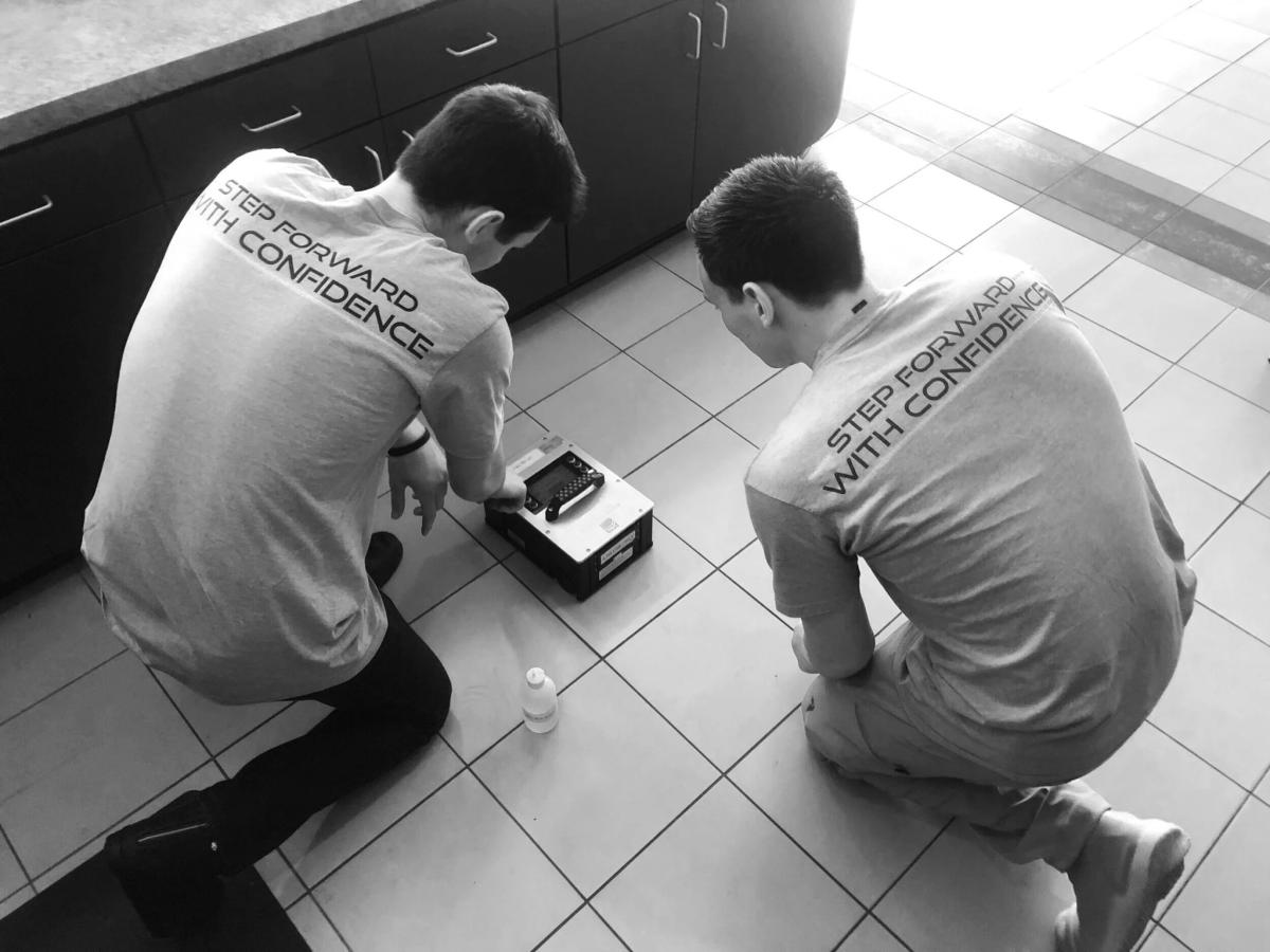 Chống Trượt Cho Gạch 4 Cách Test Được Công Nhận Bởi ASTM, ISO & Tiêu Chuẩn Quốc Tế